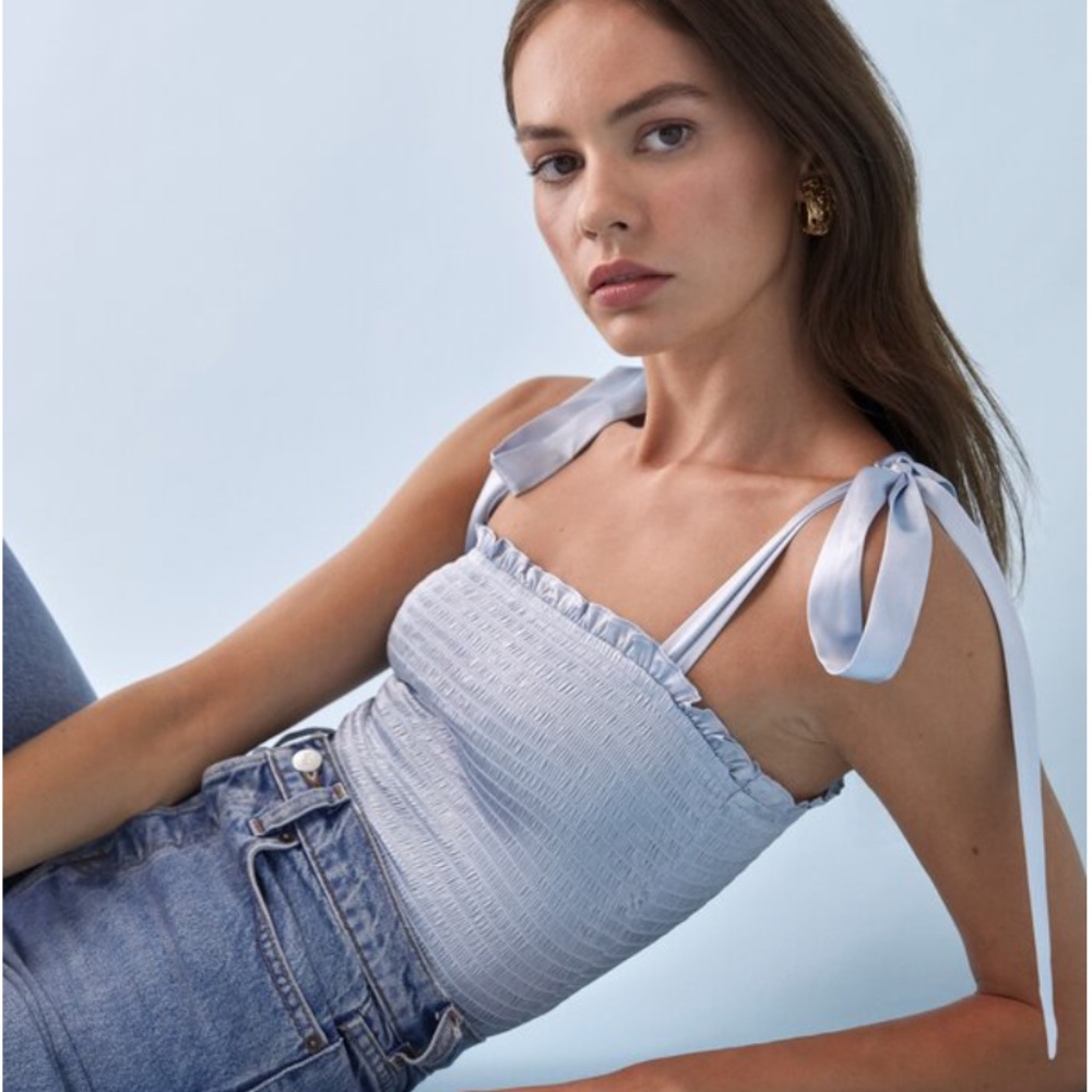 Reformation Pina Top in Horizon (XS)